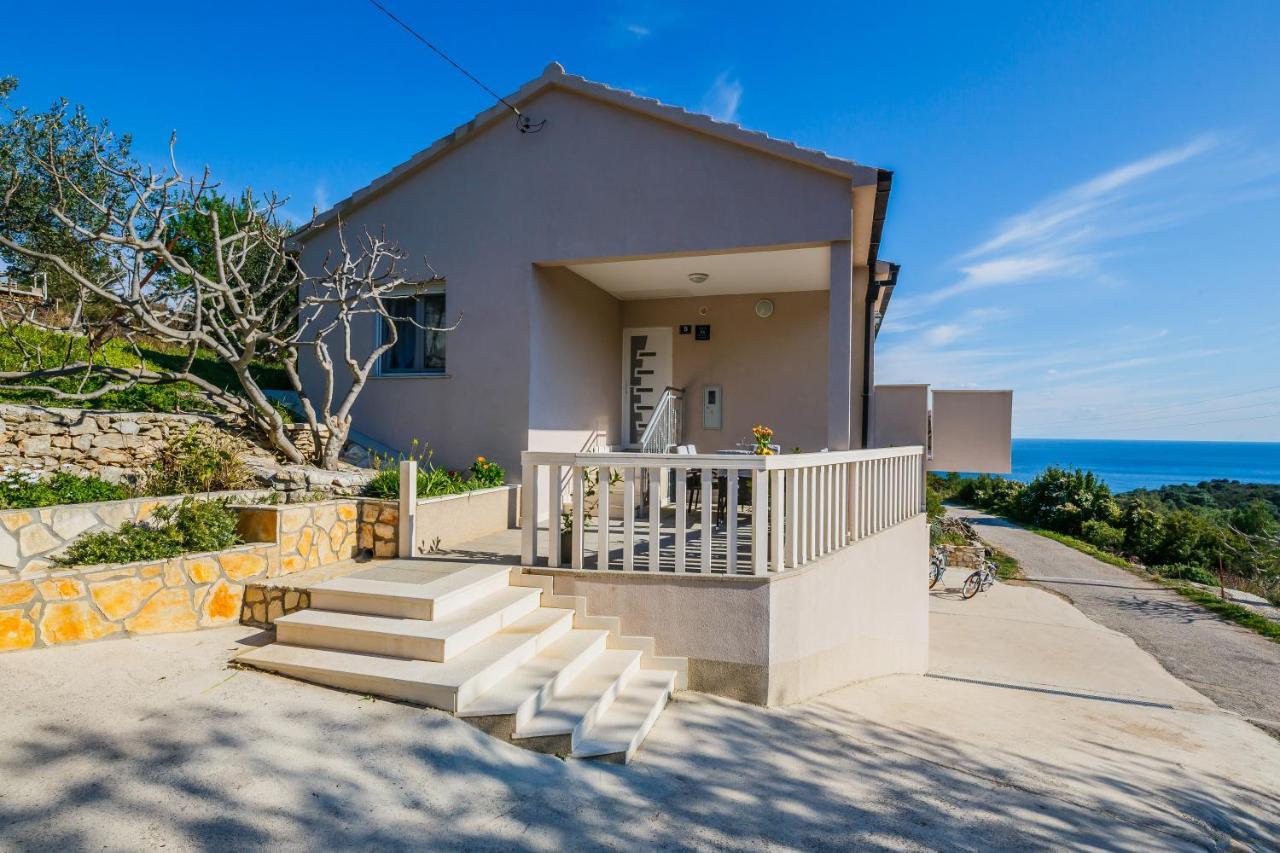 Villa Luana 비스 외부 사진