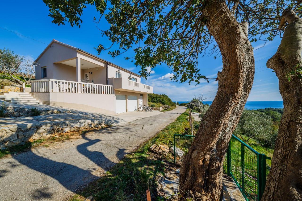 Villa Luana 비스 외부 사진